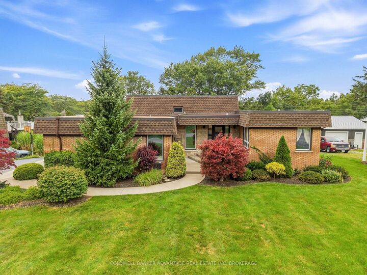 Property Photo:  21 Thorncrest Road  ON L3K 5C7 