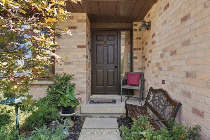 Property Photo:  89 Brigade Drive  ON L9B 2B8 
