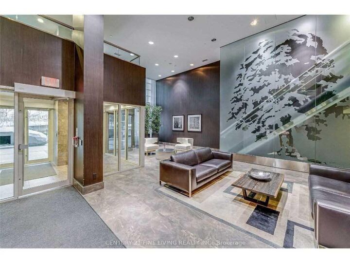 Property Photo:  85 East Liberty Street 426  ON M6K 3R4 