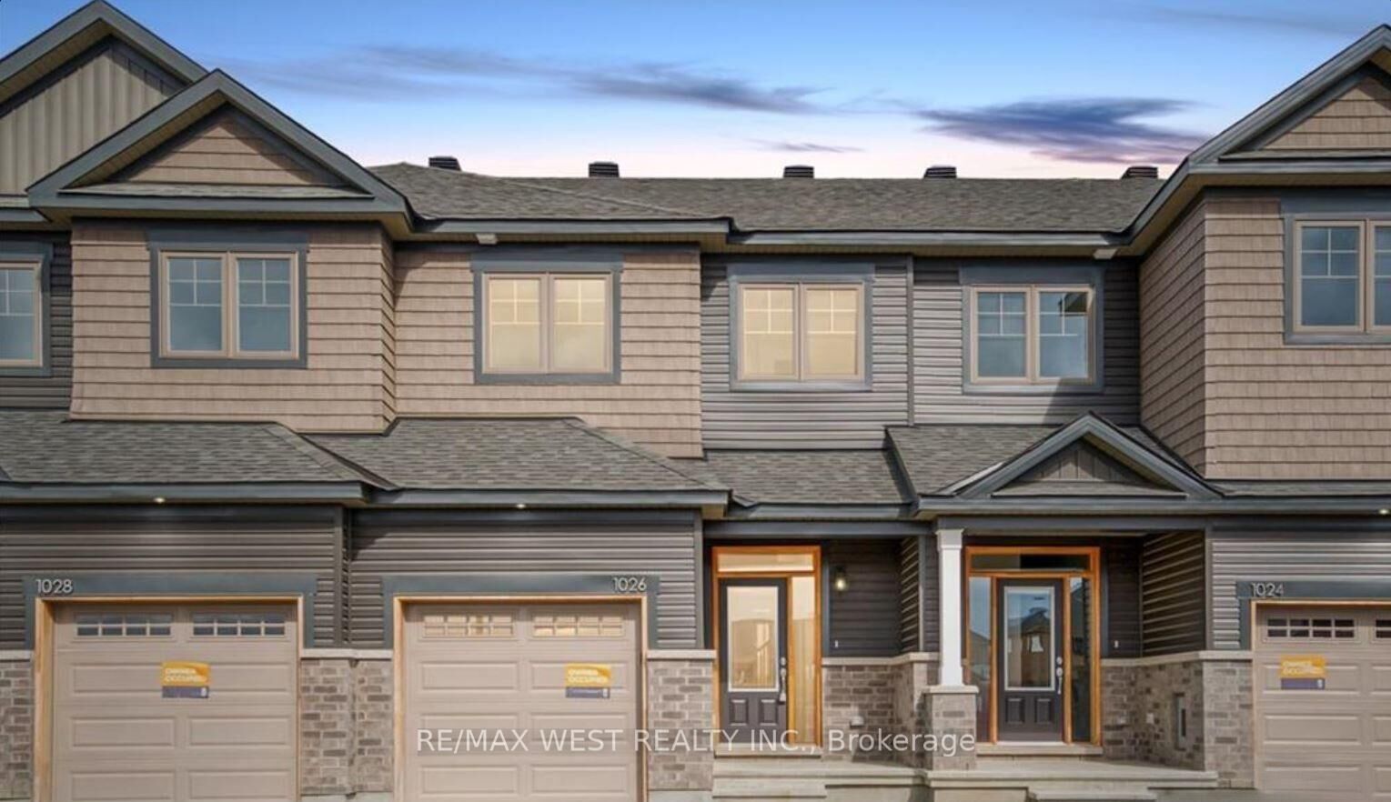 Property Photo: 1026 Kijik Crescent ON K1X 1G6