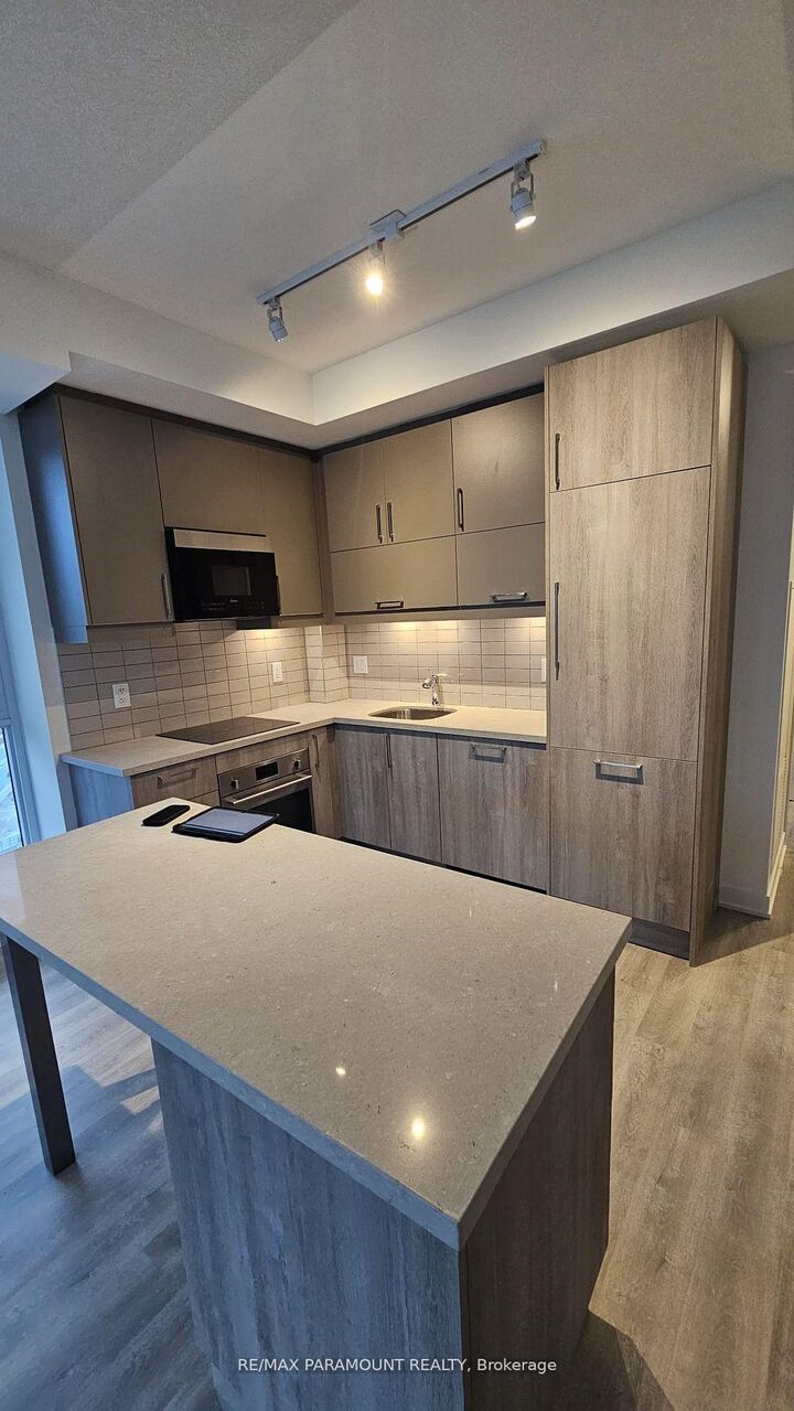 Property Photo:  8119 Birchmount Road 1127  ON L6G 0H5 