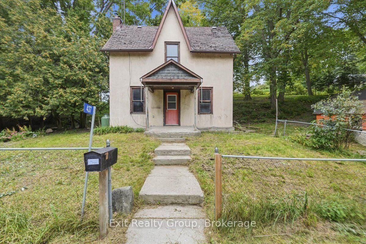 Property Photo:  437 Drewery Street  ON K0K 1H0 