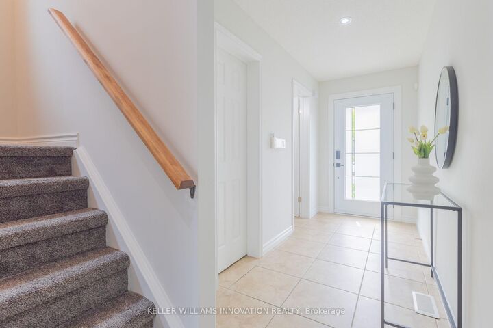 Property Photo:  178 Huck Crescent  ON N2N 0A3 