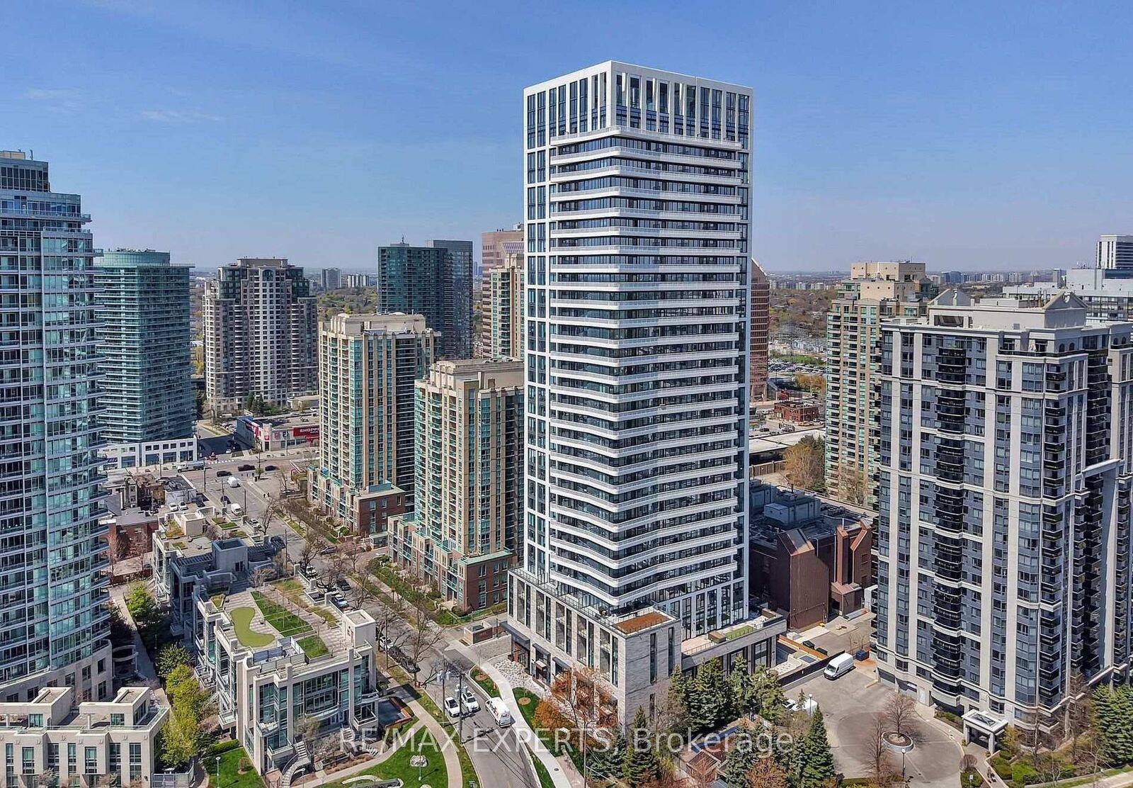 Property Photo:  36 Olive Avenue 707  ON M2N 0M4 
