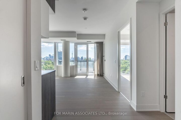 Property Photo:  322 Dupont Street 801  ON M5R 0E3 