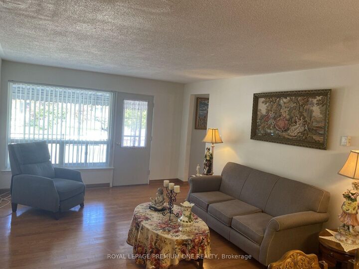 Property Photo:  55 Husband Drive  ON M9L 1J8 