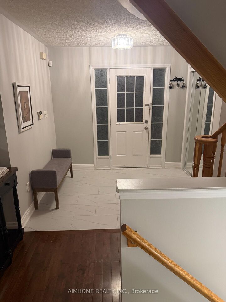 Property Photo:  49 Fred Silvester Road  ON L4A 0J6 