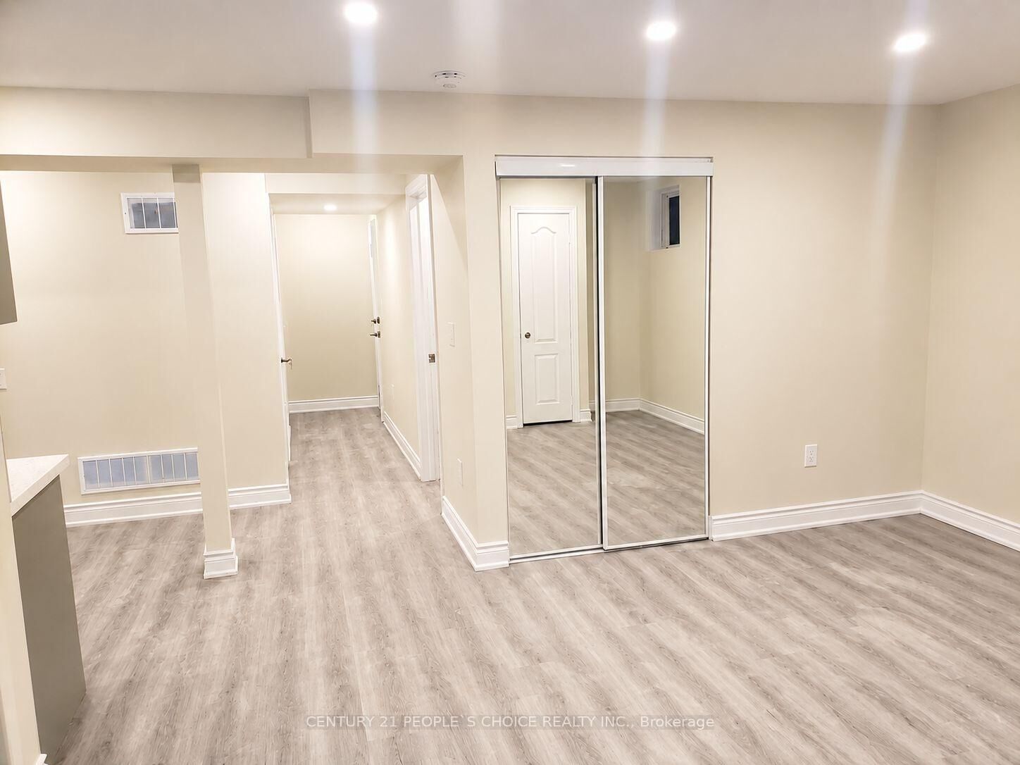 Property Photo:  703 Yates Drive 1 (Bsmt)  ON L9T 7R5 