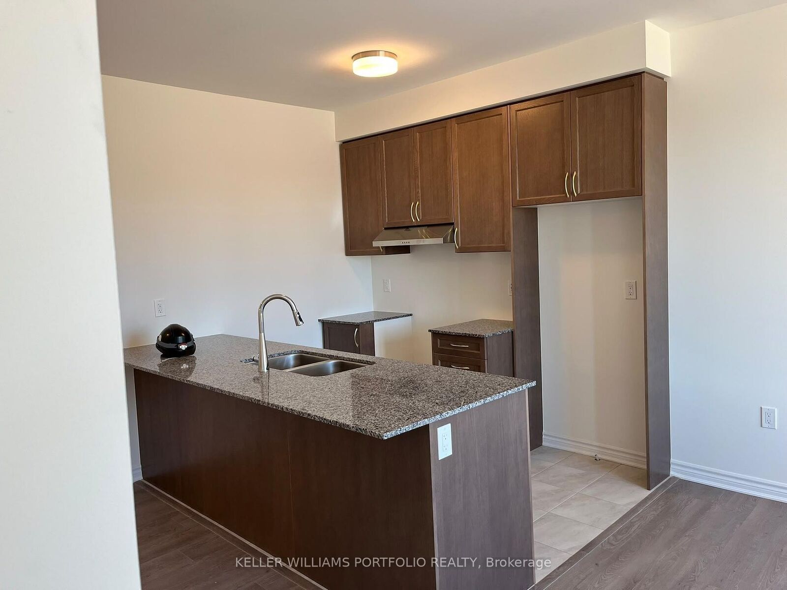 Property Photo: 8 Thornbird Crescent Bsmt ON L6V 3N5