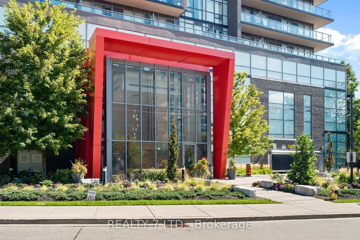 Property Photo:  15 James Finlay Way 627  ON M3M 0B3 