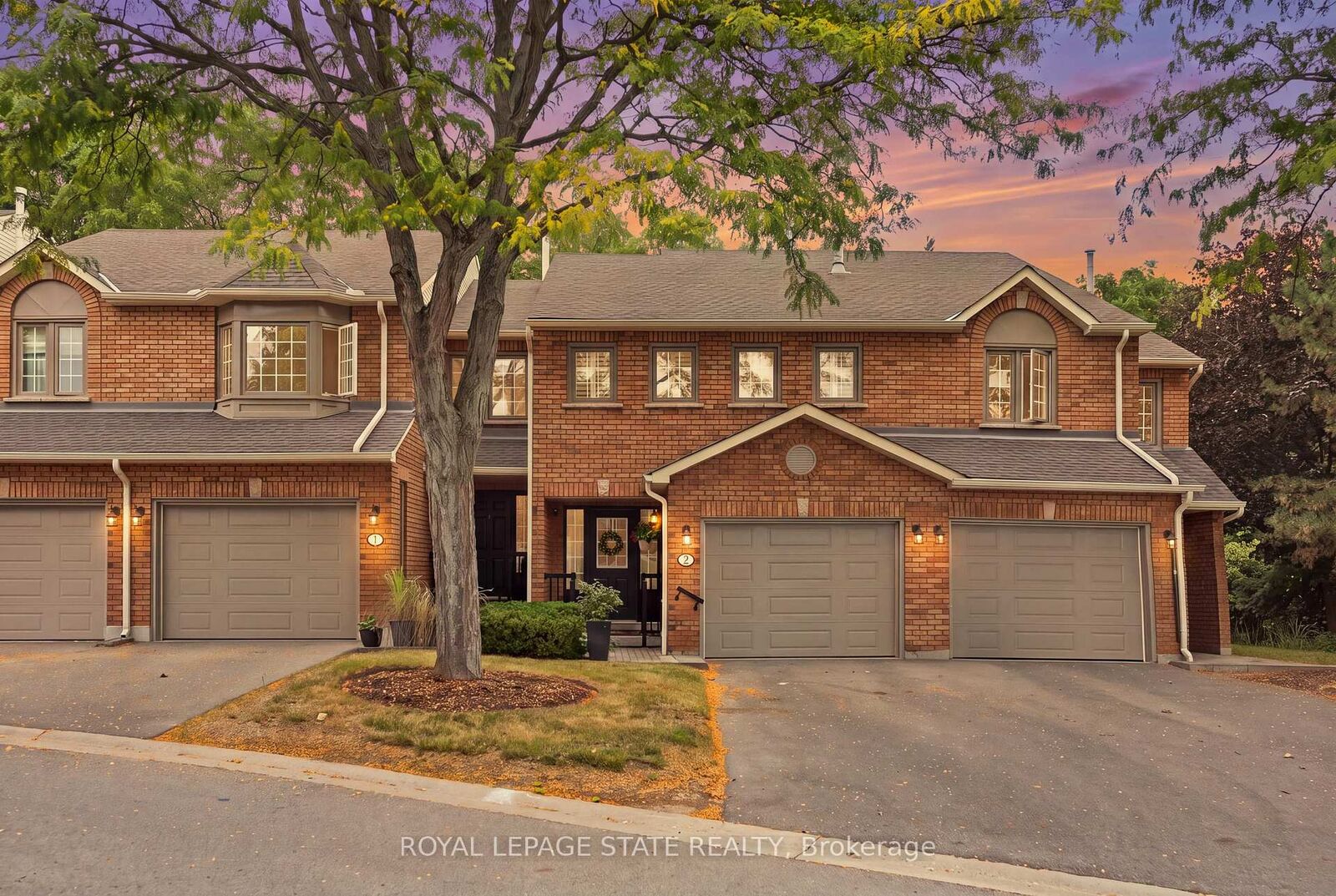 Property Photo:  14 Huntingwood Avenue 2  ON L9H 6X3 