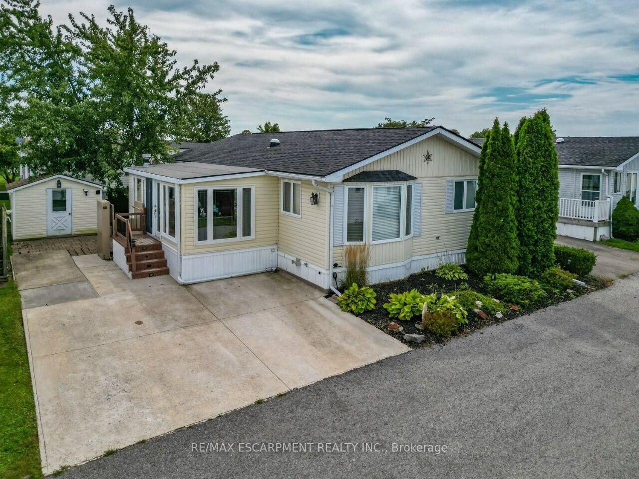 Property Photo:  3033 Townline Road 294  ON L0S 1S1 