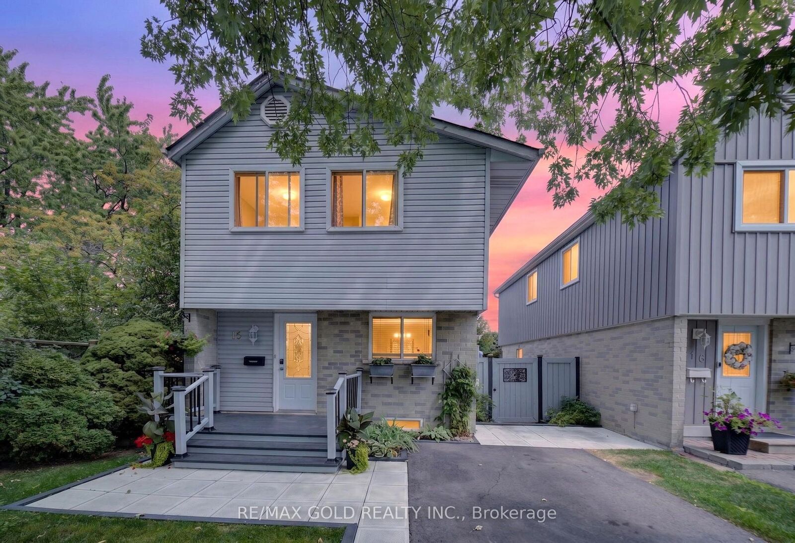 Property Photo:  15 Jackman Drive  ON L6S 2L7 