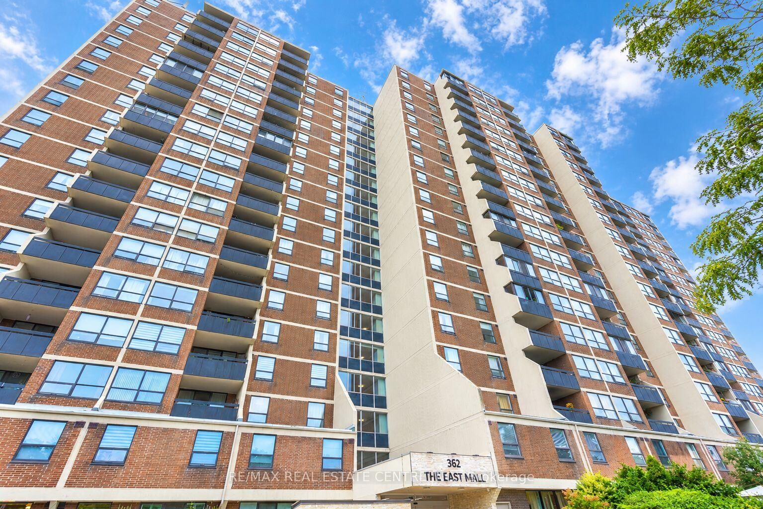 Property Photo:  362 The East Mall Drive 314  ON M9B 6C4 