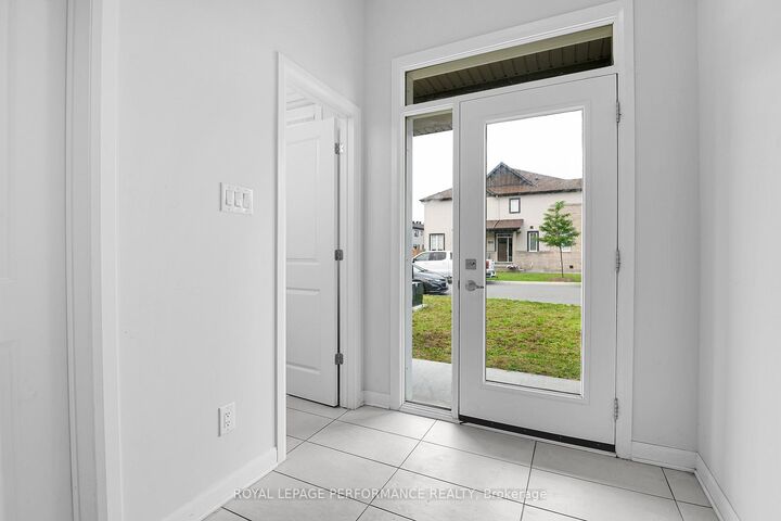 Property Photo:  631 Idyllic Terrace  ON K4A 5P3 