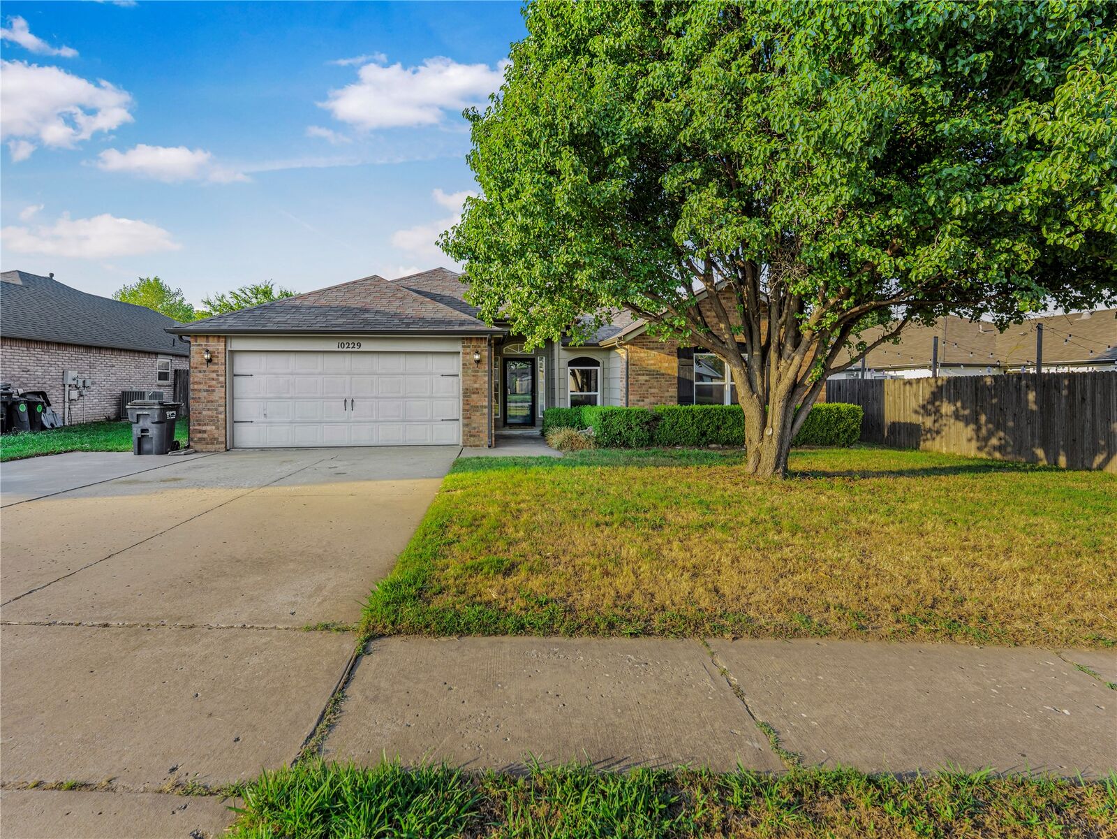 Property Photo:  10229 E 98th Street N  OK 74055 