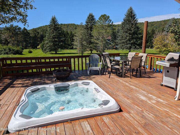 Property Photo:  63 N Settlement  NY 12496 