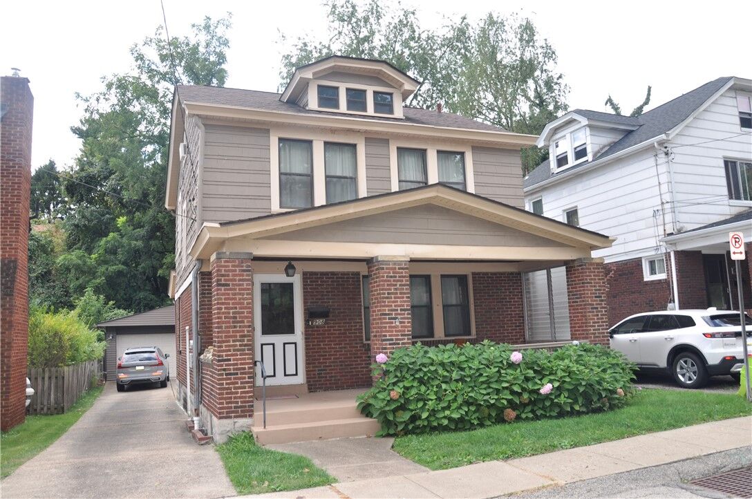 Property Photo: 908 Baldwin St PA 15234