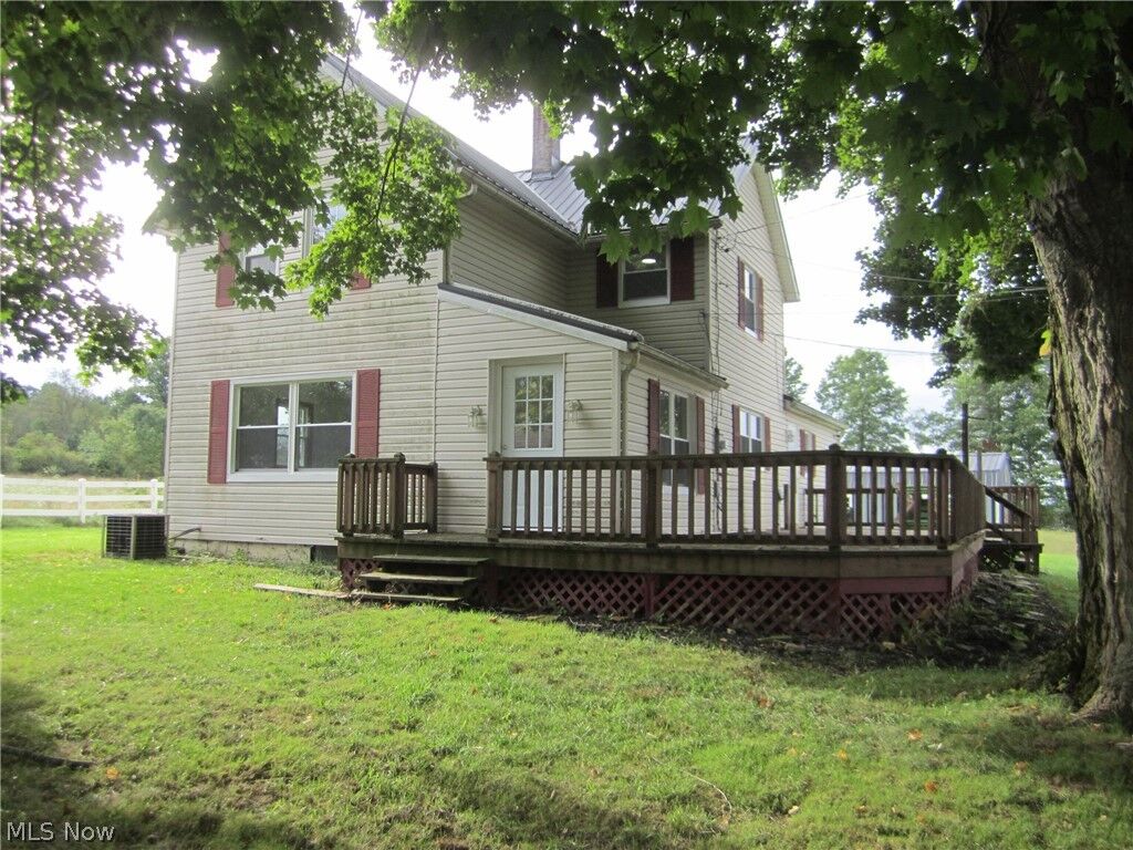 Property Photo:  928 Eastern Road  OH 44230 