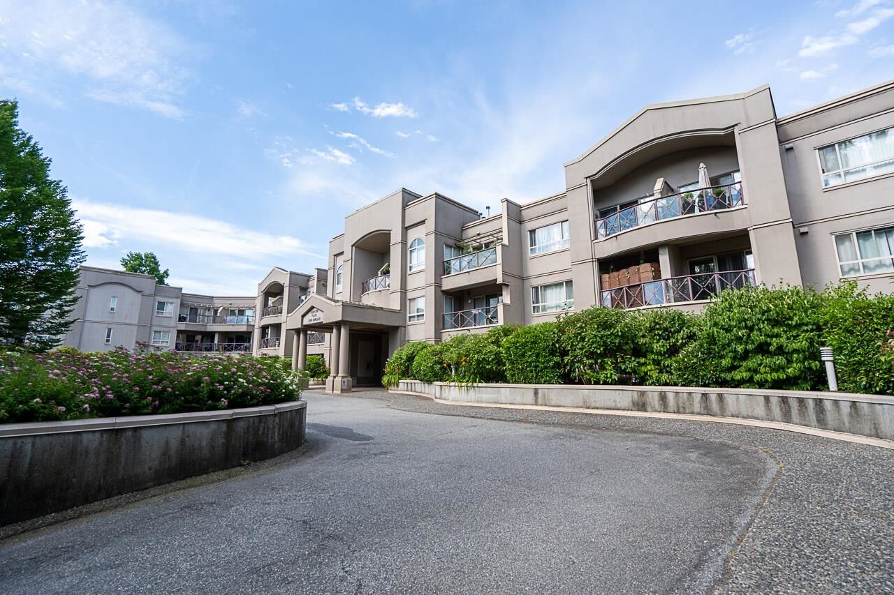 Property Photo:  2109 Rowland Street 222  BC V3C 6J4 