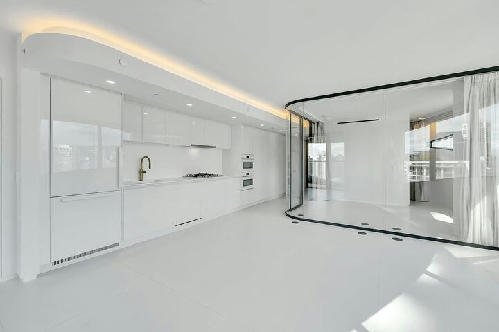 Property Photo:  1033 Neslon Street 2008  BC V6E 0E4 