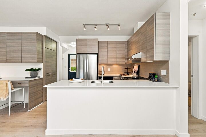 Property Photo: 6965 Hastings Street 32 BC V5B 1S9