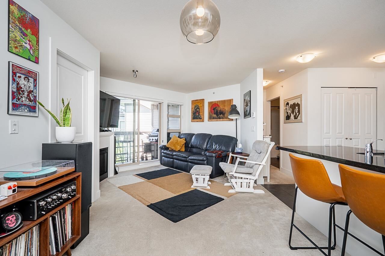 Property Photo:  738 E 29th Avenue 423  BC V5V 0B6 