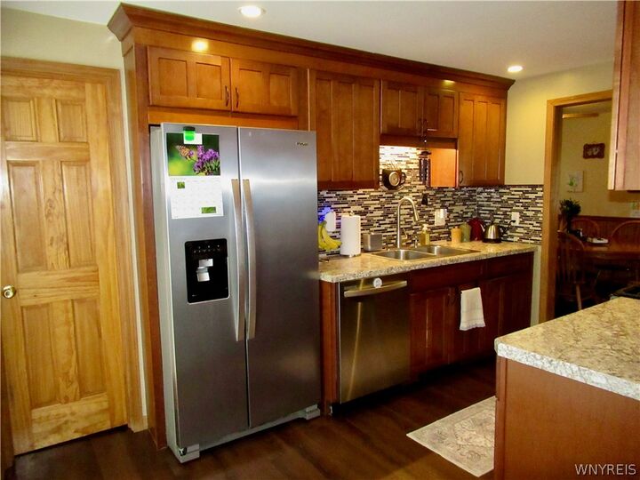 Property Photo:  214 East Avenue  NY 14001 
