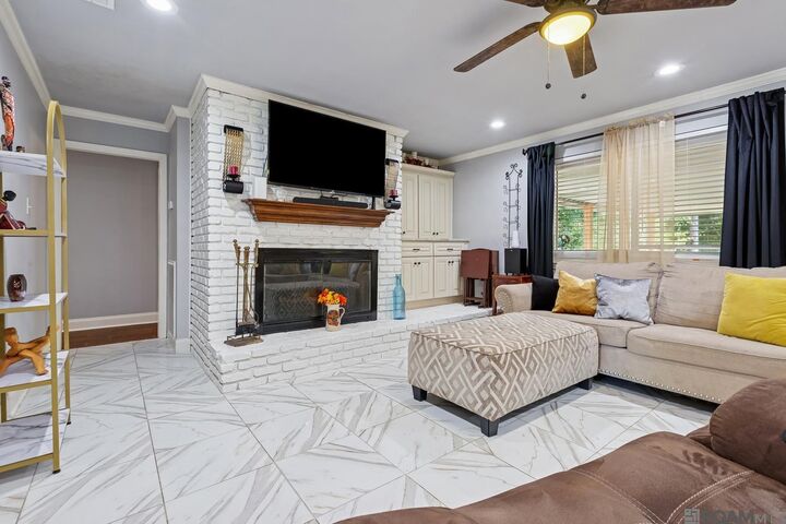 Property Photo:  12334 Buckingham Ave  LA 70815 