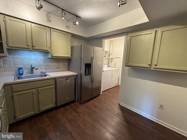 Property Photo:  502 Portsmouth Court  PA 18901 