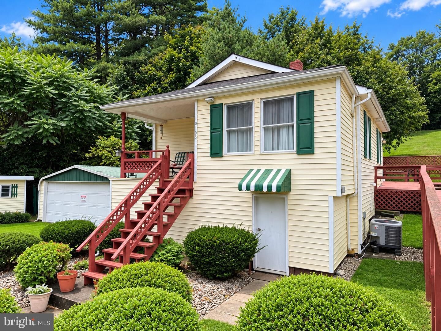 Property Photo:  10105 Country Club Road SE  MD 21502 