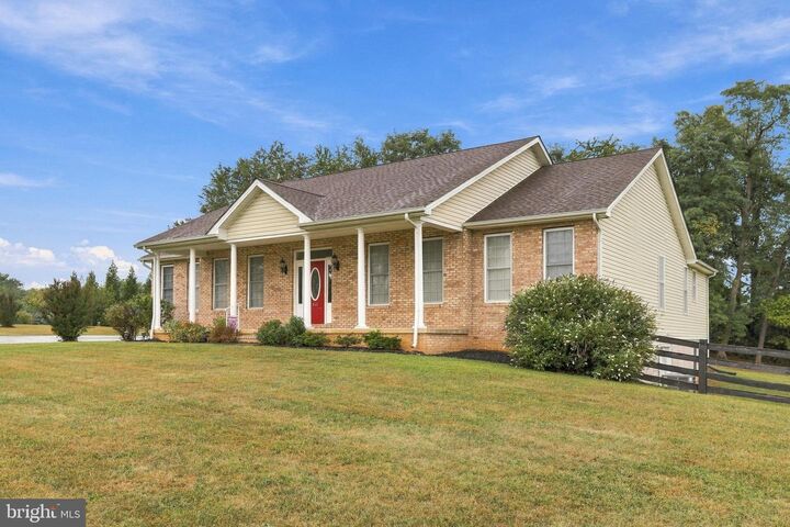 Property Photo: 150 Albert Circle VA 22603