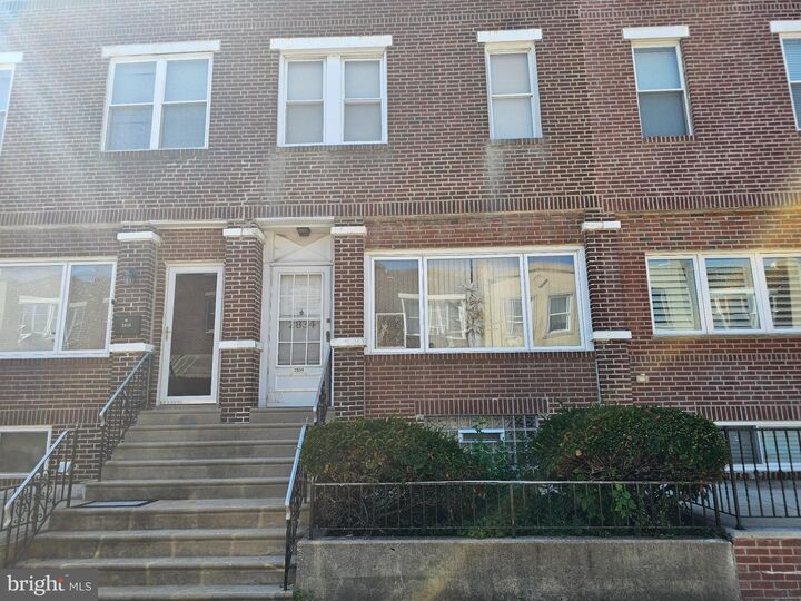 Property Photo:  2834 S Iseminger Street  PA 19148 