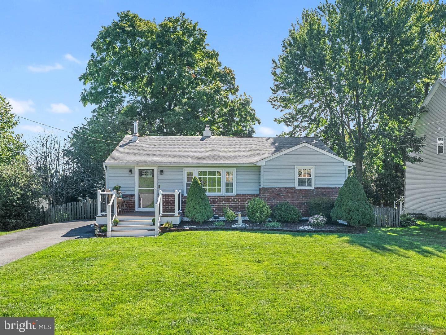 Property Photo: 219 Pershing Avenue PA 19044