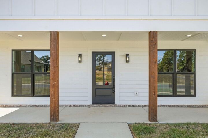 Property Photo:  118 Riverstone Loop  AR 71913 