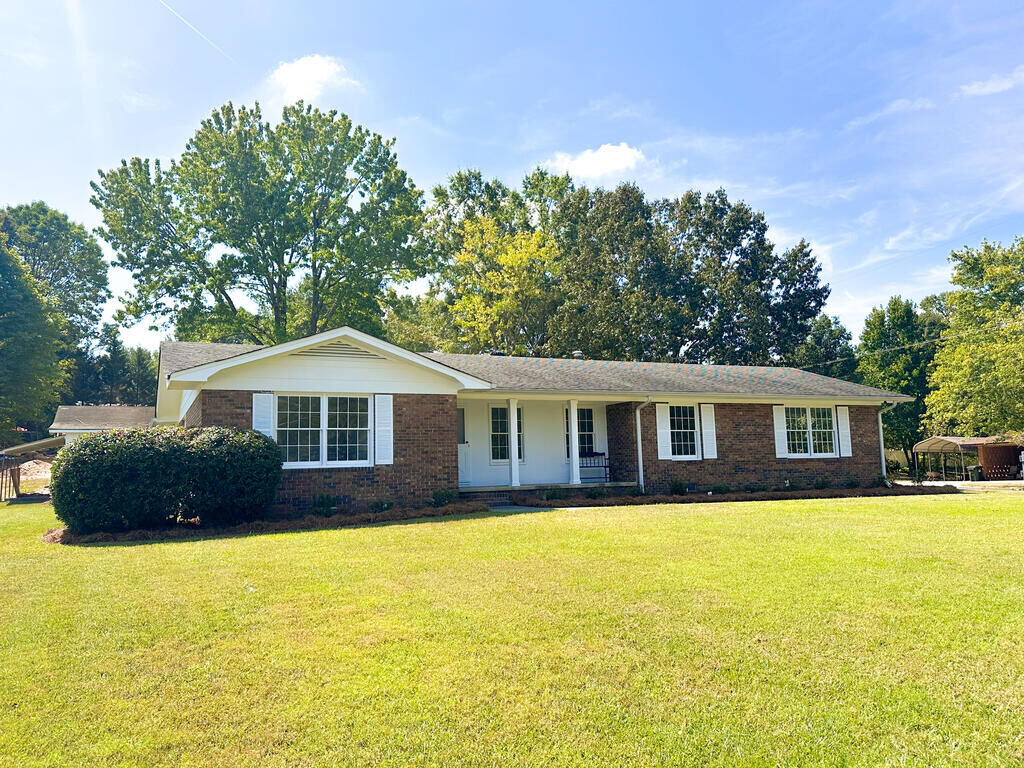 Property Photo:  1305 Crawford Street  GA 30720 