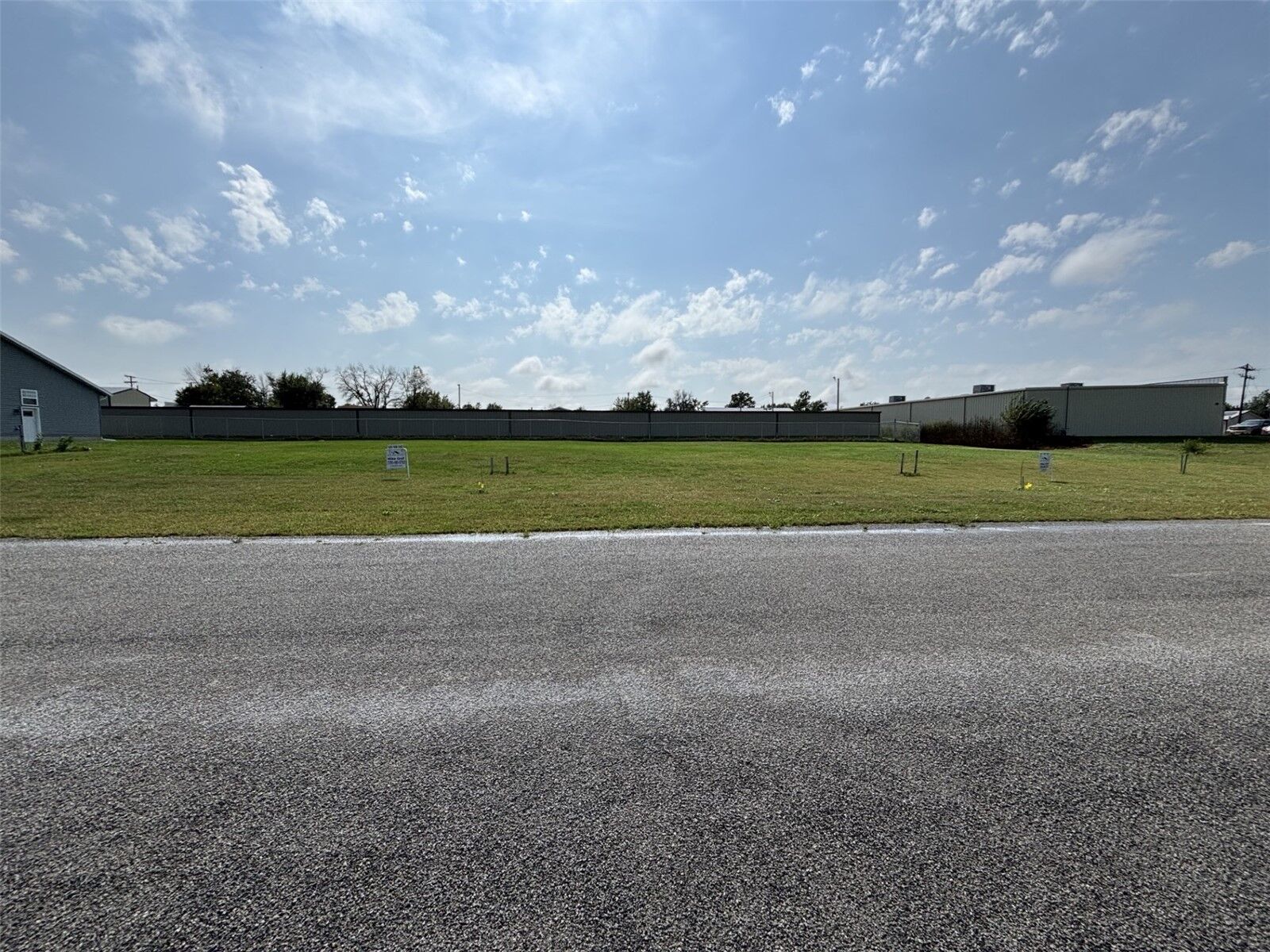 Property Photo:  195 William Way  IA 52315 