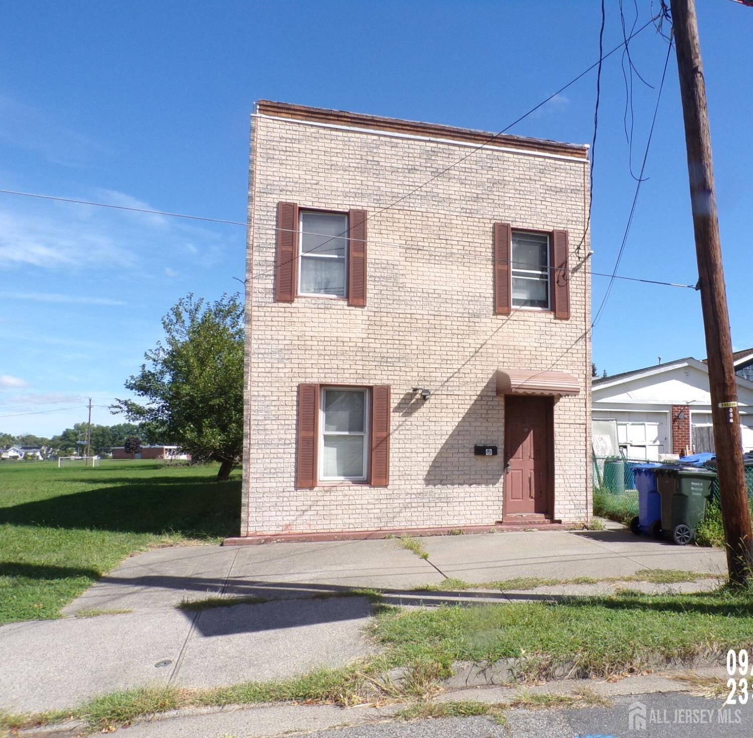 Property Photo:  91 4th Street  NJ 07064 