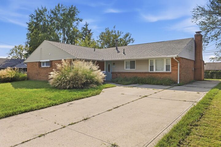 Property Photo:  1739 Pickering Drive  OH 43068 