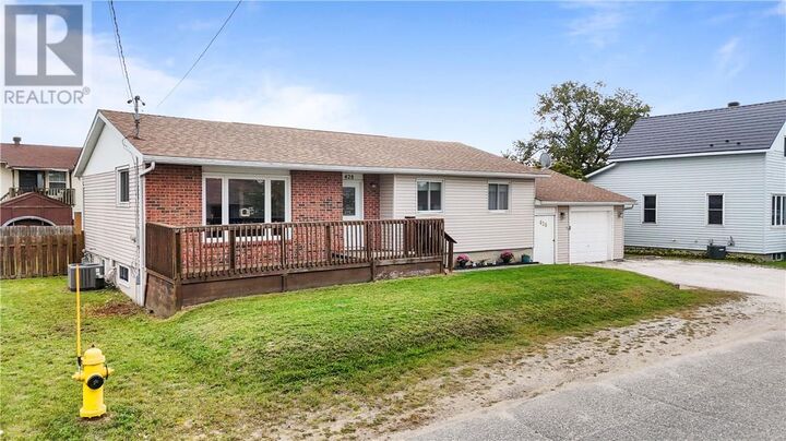 Property Photo:  428 Wood Street  ON P5E 1M4 