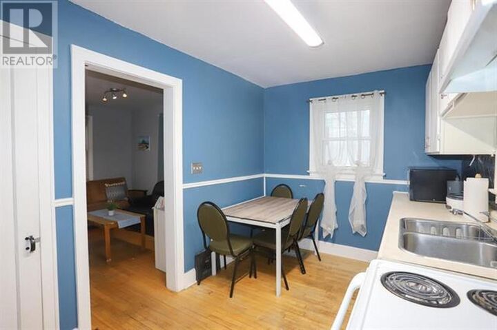 Property Photo: 240 Huron St ON P6A 1R5