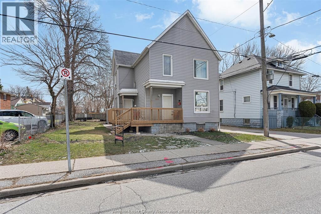 Property Photo:  559 Assumption  ON N9A 3B3 