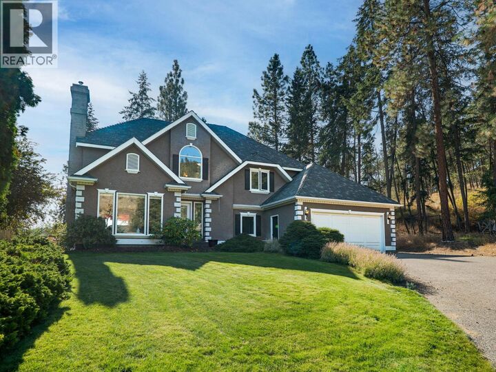 Property Photo:  764 Cassiar Place  BC V1V 1M6 