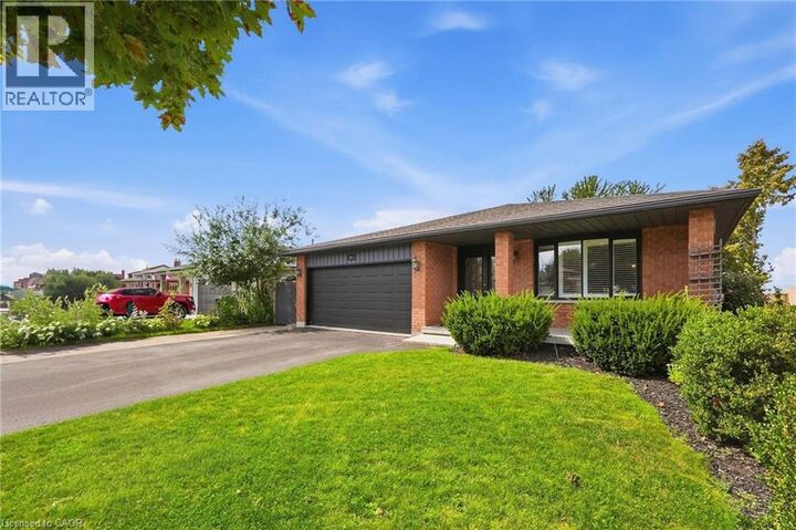 Property Photo:  60 Ebydale Drive  ON N2A 3N8 