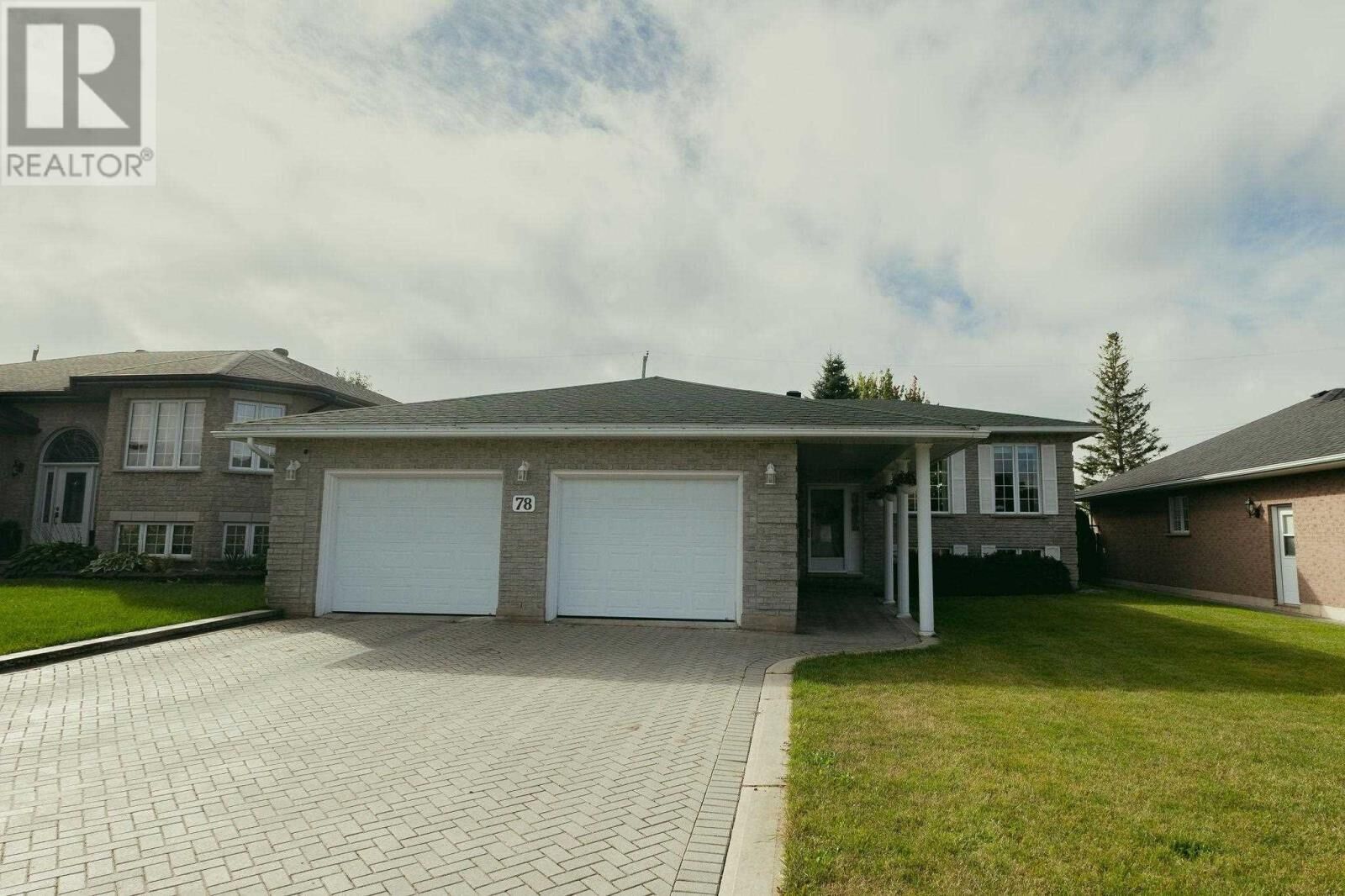Property Photo: 78 Grandmont Cres ON P6B 3V9