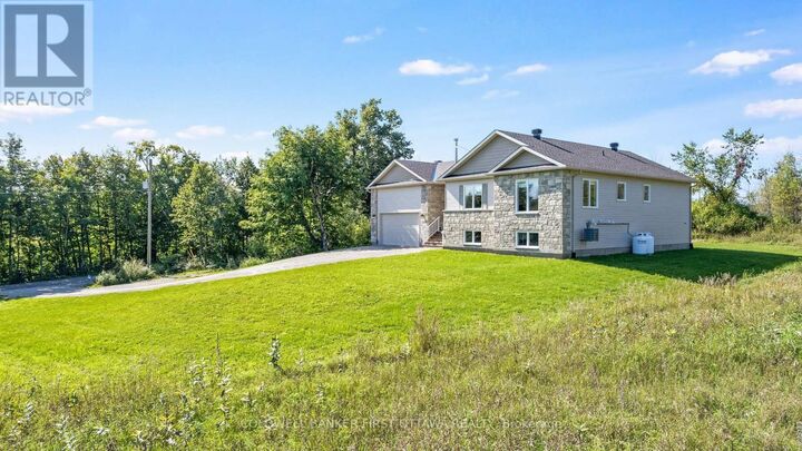 Property Photo:  268 Boyds Road  ON K7C 0C5 