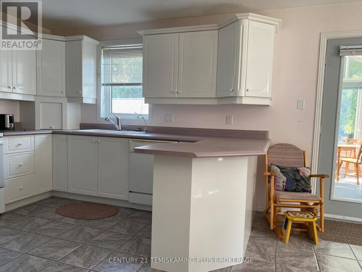 Property Photo:  430 Main Street  ON P0J 1K0 