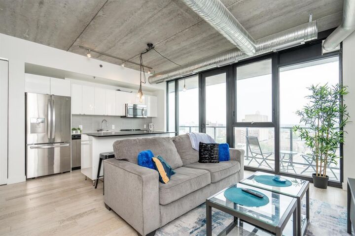 Property Photo: 311 Hargrave Street MB R3B 2C3