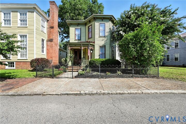 Property Photo: 533 High Street VA 23803