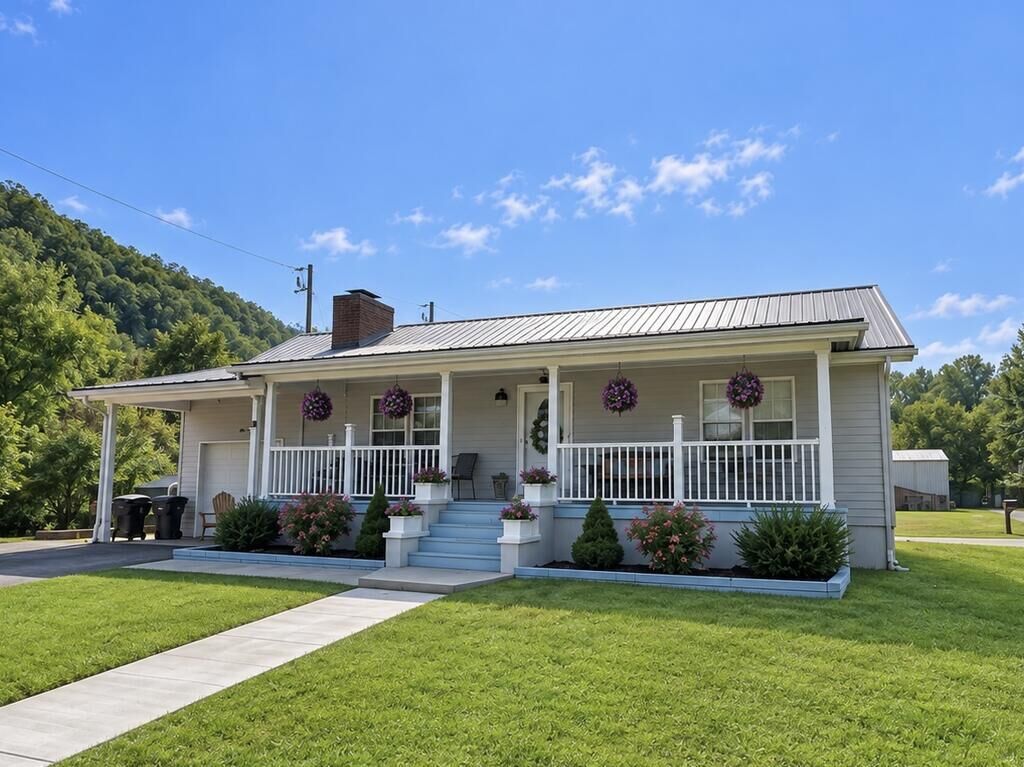 Property Photo:  63 Coleman Way  KY 41501 